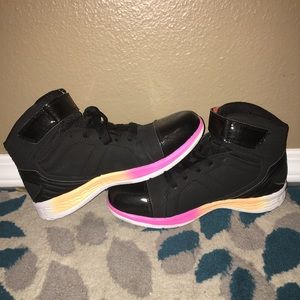 🛑 SOLD 🛑 Rise high top women shoes *Host pick*🎉